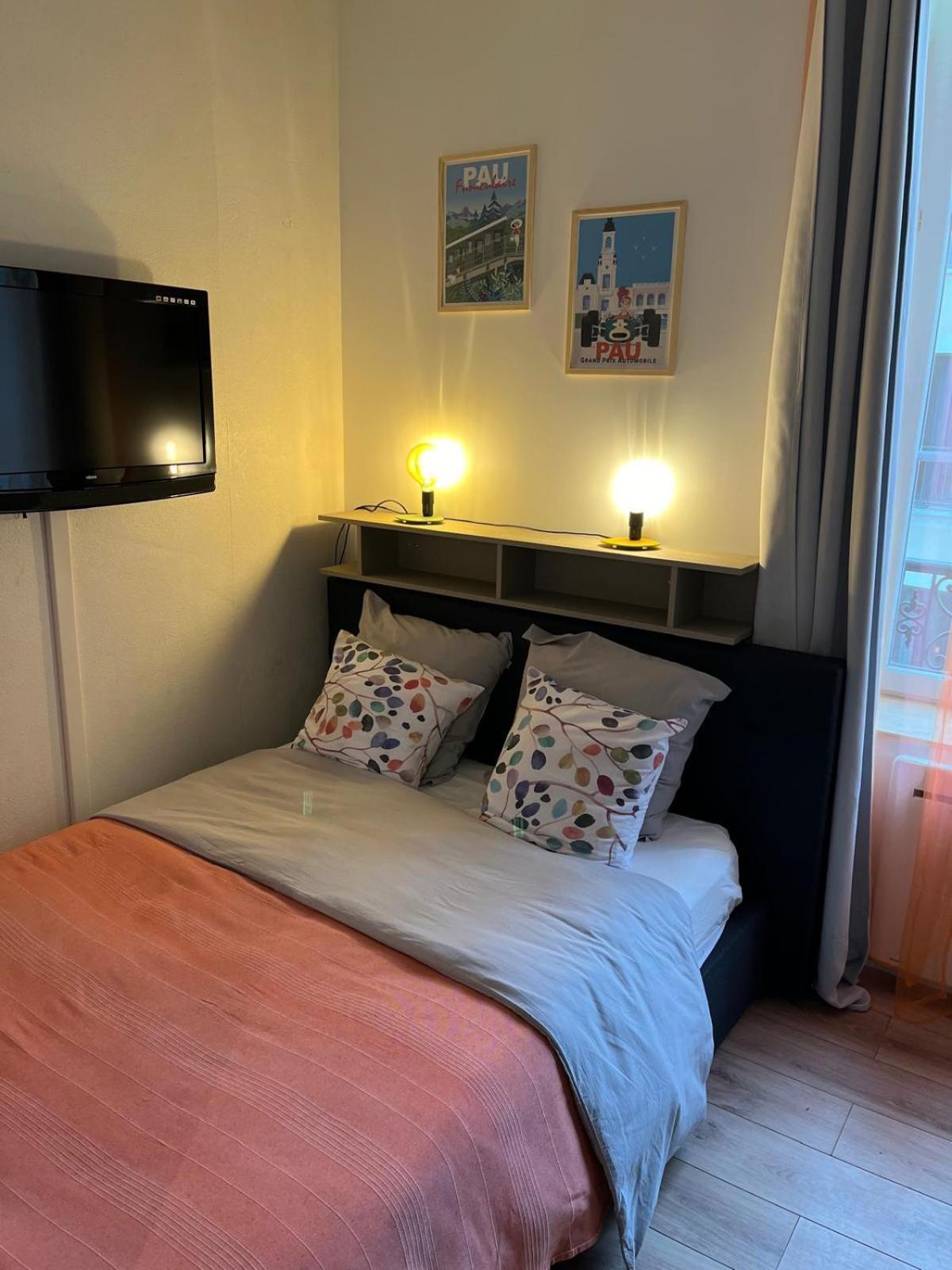 Studio Cosy En Coeur De Ville Pau Buitenkant foto